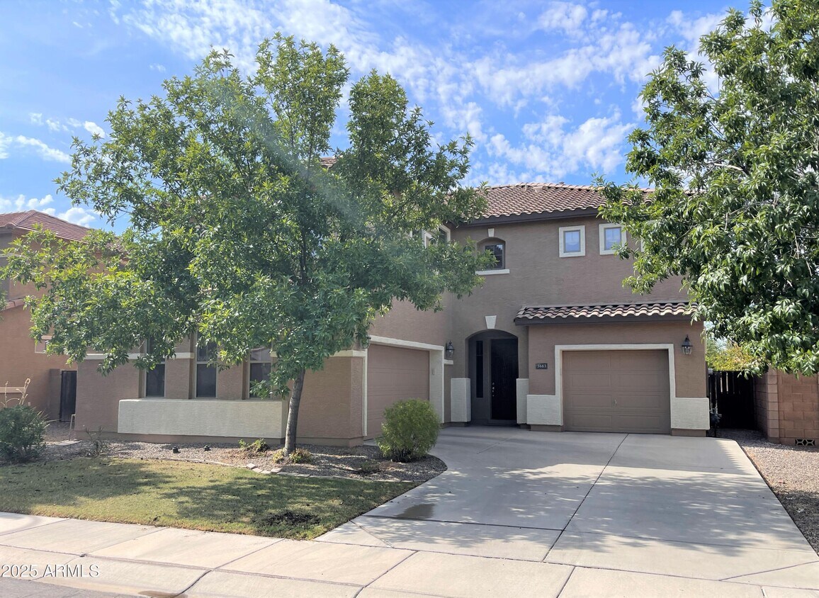 Foto principal - 3663 E Sparrow Pl