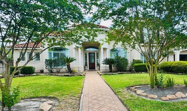 Building Photo - 18623 Windsor Lakes Dr