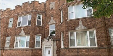 Building Photo - 2207 E 84th St