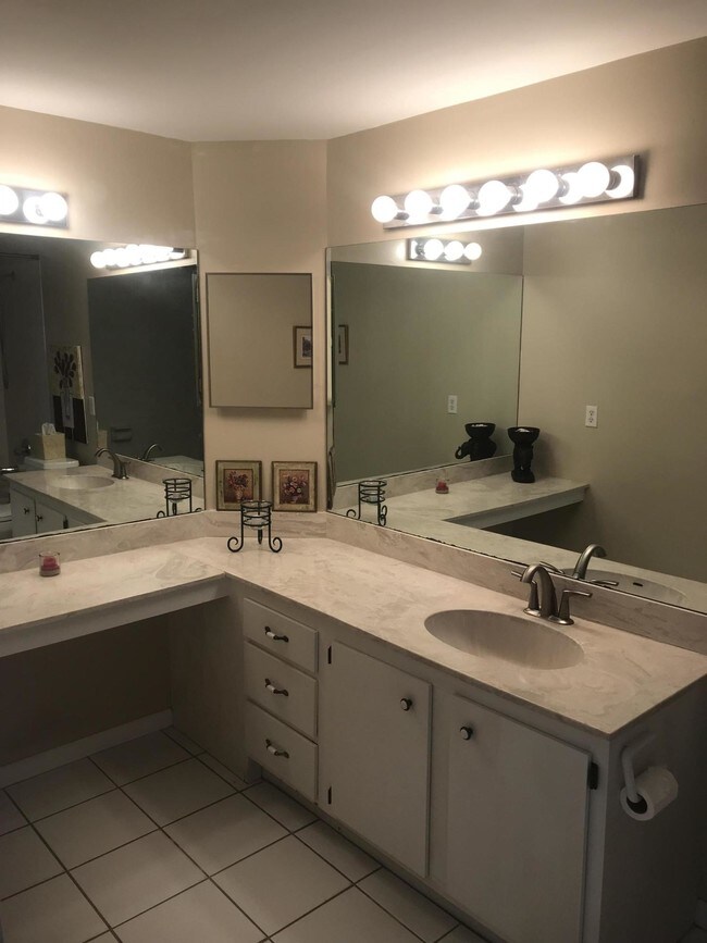 Foto del edificio - 1801 S Us Highway 1  16b