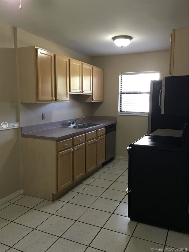 Foto del edificio - 10370 SW 220th St