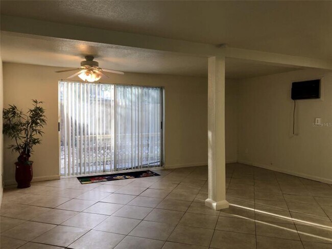 Foto del edificio - 1225 1/2 27th St N