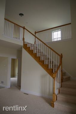 Building Photo - 3 br, 2.5 bath Duplex - 223 Masonic Dr