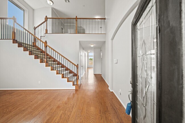 Foto del edificio - 25959 Ravenside Dr