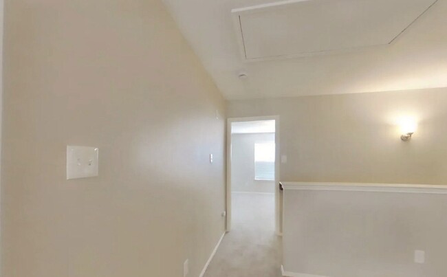 Foto del edificio - MOVE IN READY