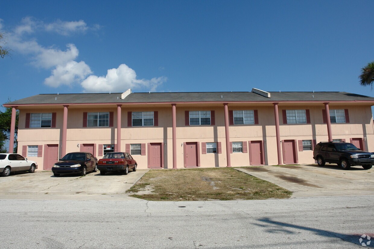 Building Photo - 112 Caribbean St