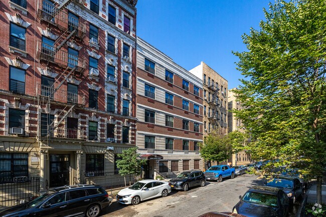 Building Photo - 108 Odell Clark Pl