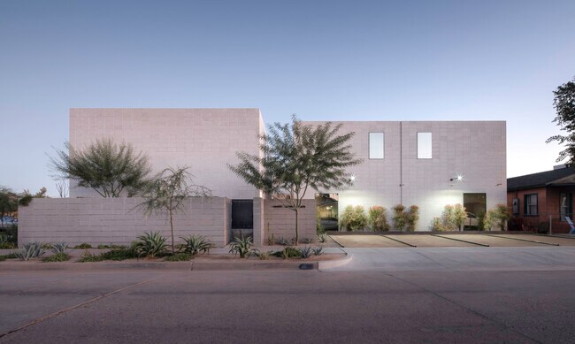 Foto del edificio - 818 W McKinley St