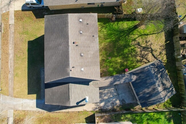 Foto del edificio - 2523 W Greens Rd