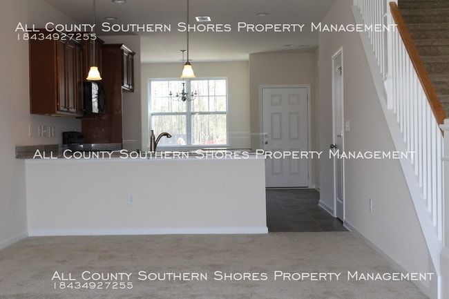 Building Photo - 300-C Nairn Dr