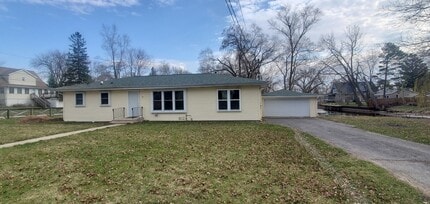 Building Photo - 112 Scenic Rd