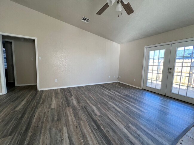 Foto del edificio - 3815 SW Hickory Ln