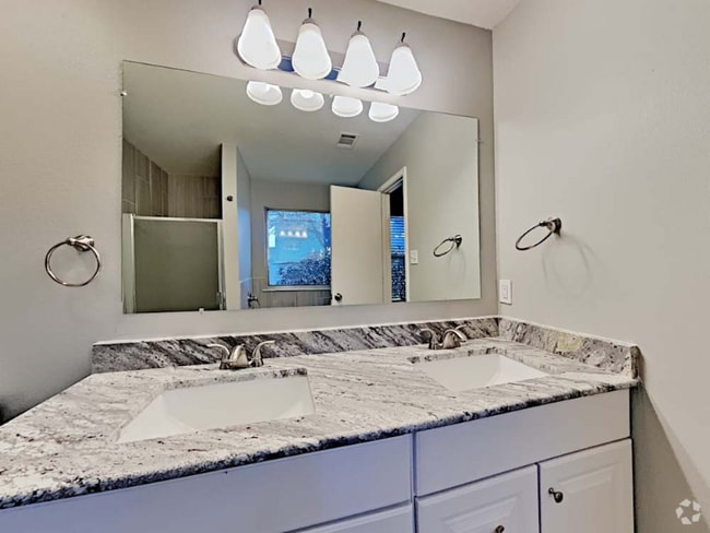 Building Photo - 3808 Periwinkle Dr