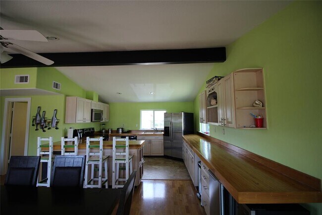 Foto del edificio - 13549 Pirates Beach Blvd