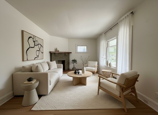 Building Photo - 2683 Hampshire Rd