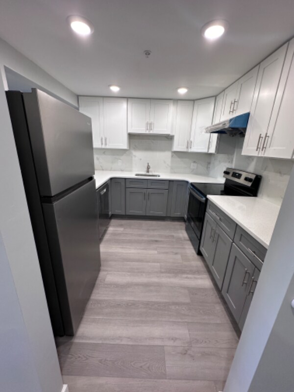 Photo - 140 S Easton Rd House