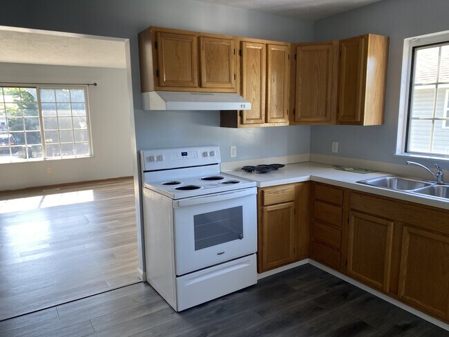 Foto del edificio - 13096 Westland Ct