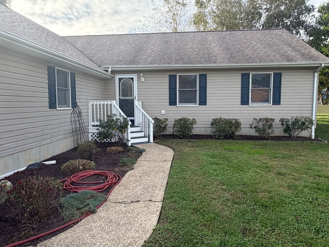 Foto principal - Single Story home in Overbrook Shores