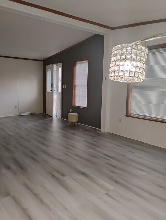 Building Photo - 24745 Outer Dr