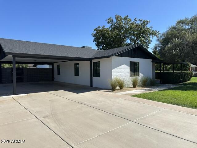 Building Photo - 3948 E Earll Dr