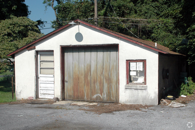 Building Photo - Rosedale Mobile Home Park