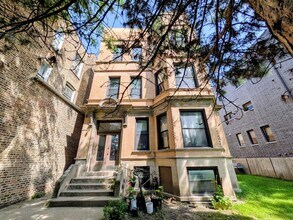 Building Photo - 4943 N Winthrop Ave