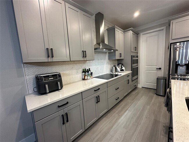 Foto del edificio - 11965 Bohemian Pl