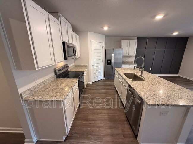 Building Photo - 7640 Gumbo Ave