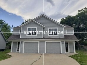 Building Photo - 128 S Julia St
