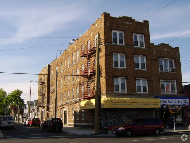 Building Photo - 172-07 Jamaica Ave