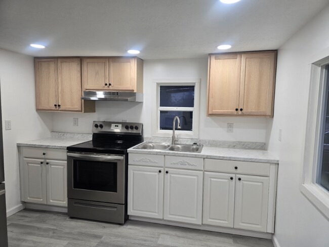 Foto del edificio - 304 Townsend Dr