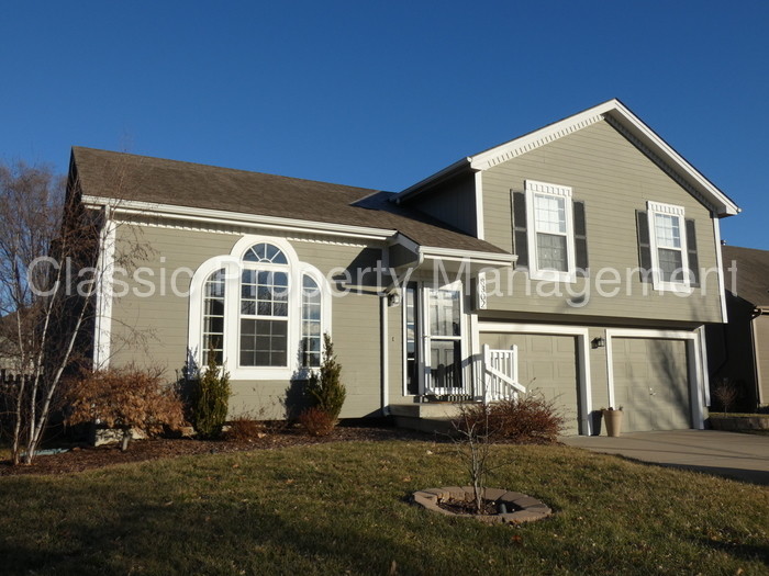 Primary Photo - Adorable 3 bedroom located in Benson Place!