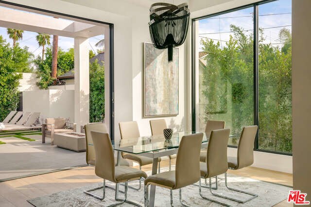 942 N Crescent Heights Blvd, Los Angeles, CA 90046 House