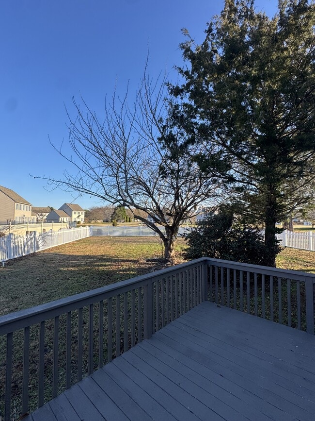 Foto del edificio - 6060 Oxbridge Dr