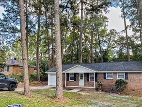 Building Photo - 1132 Mandel Dr