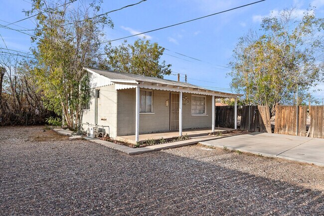 Building Photo - 639 W Pepper Pl