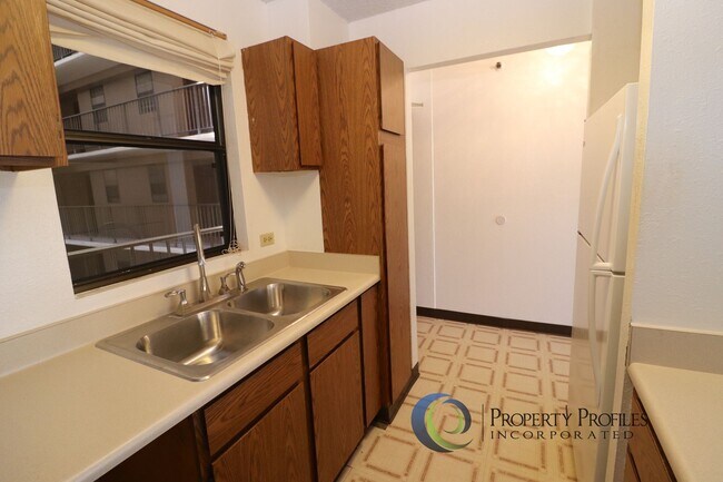 Foto del edificio - Park at Pearlridge - 2 bedroom 2 bath 1 parking unit - Available Now!