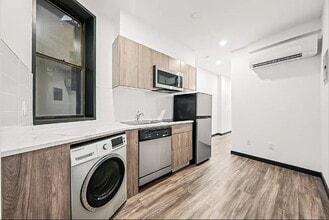 Building Photo - 439 W 46th St Building Photo - 439 W 46th St