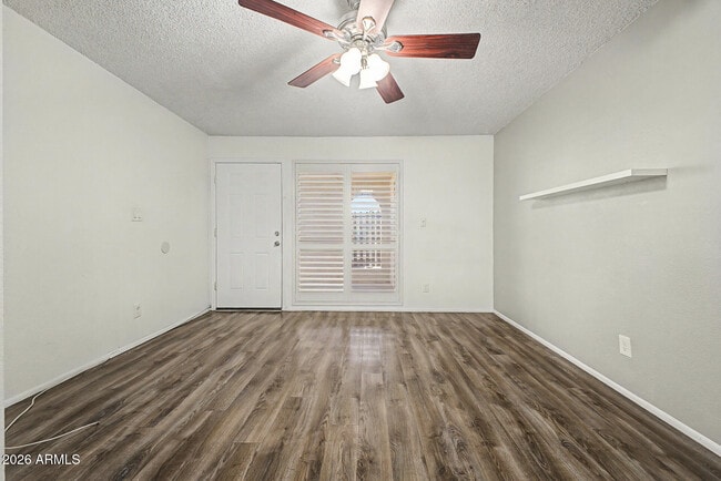 Building Photo - 830 S Dobson Rd