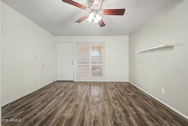 Foto del edificio - 830 S Dobson Rd