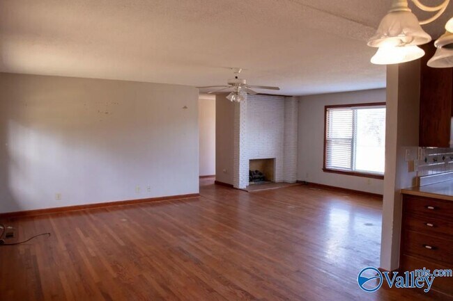 Foto del edificio - 340 Jeff Rd NW
