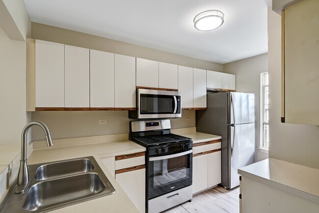Foto del edificio - 30 Peach tree Ln
