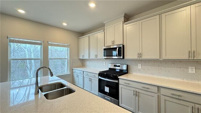 Foto del edificio - 228 Water Oak Wy