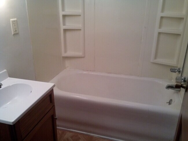 Building Photo - 1736 St Joseph Blvd