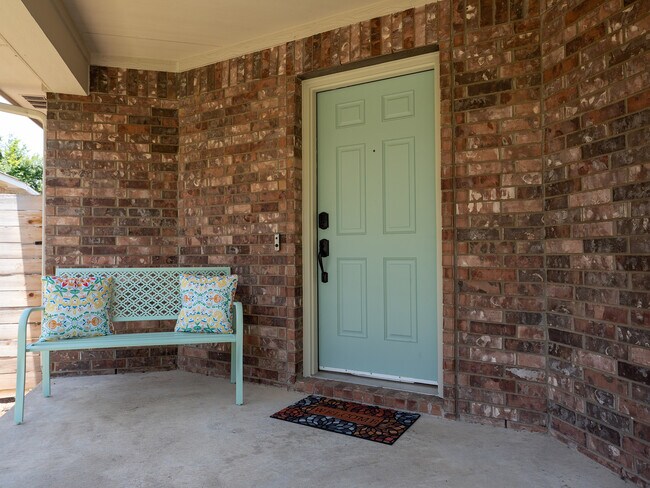 Building Photo - 11620 Larch Valley Dr