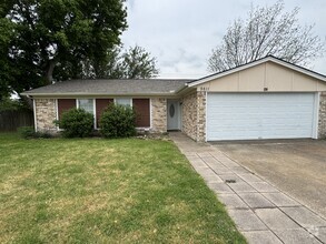 Building Photo - 9811 Claudette Ct
