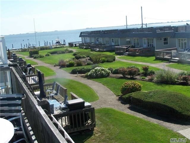 Foto del edificio - 32 Bay Ave
