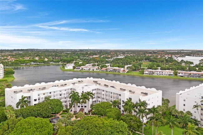 Foto del edificio - 10730 NW 66th St