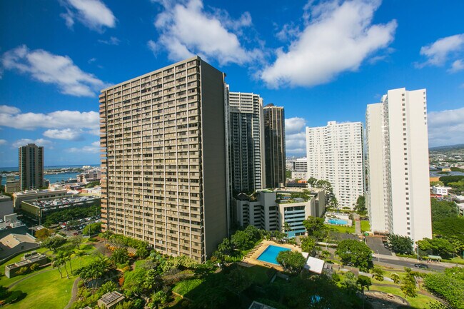 Building Photo - 55 S Kukui St