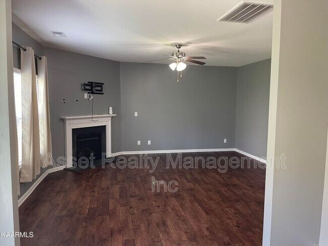 Foto del edificio - 5416 Laurel Creek Way